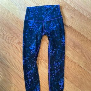 Lululemon size 6 leggings